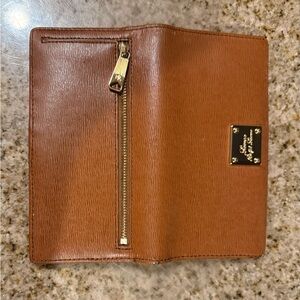 Small details I am painting at.. lovely wallet